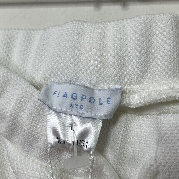 Welcome to my closet. - Picture 8 of 10